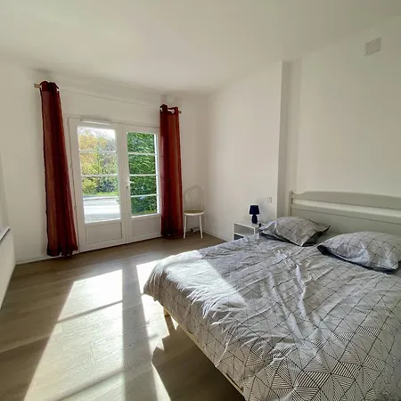 T2 A Cambo-les-bains, Proche Des Thermes, Pour 2 Personnes - Fr-1-495-146