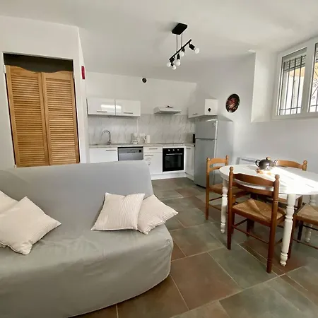 T2 A Cambo-les-bains, Proche Thermes, Wifi, 2 Couchages - Fr-1-495-146 アパート